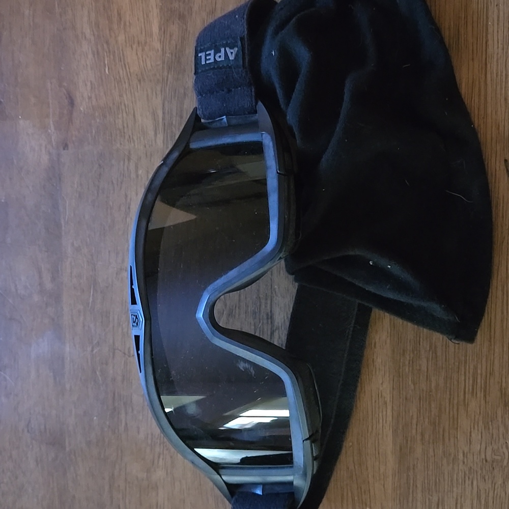 REVISION Black MILITARY ARMY USMC USAF DESERT SHADED GOGGLES APEL EC 690